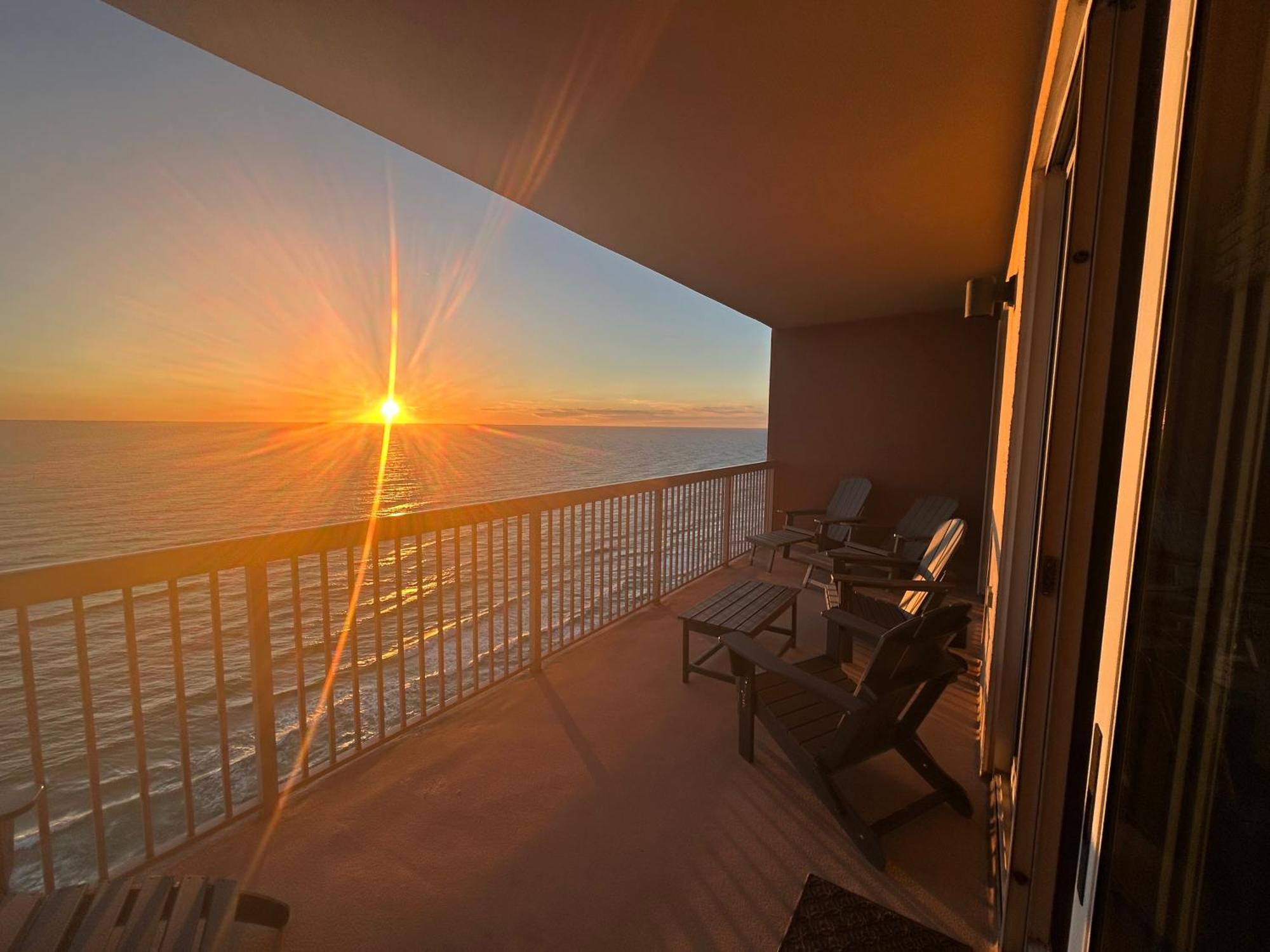 Sunrise -gulf Front- Free Chair Service * Panama City Beach